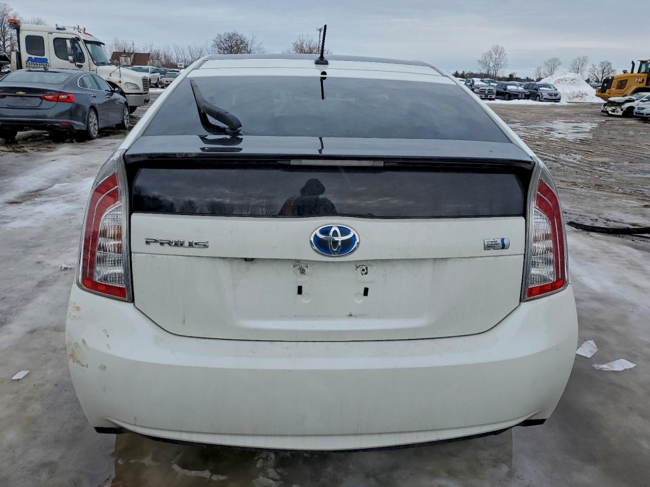 2012 TOYOTA PRIUS photo 6