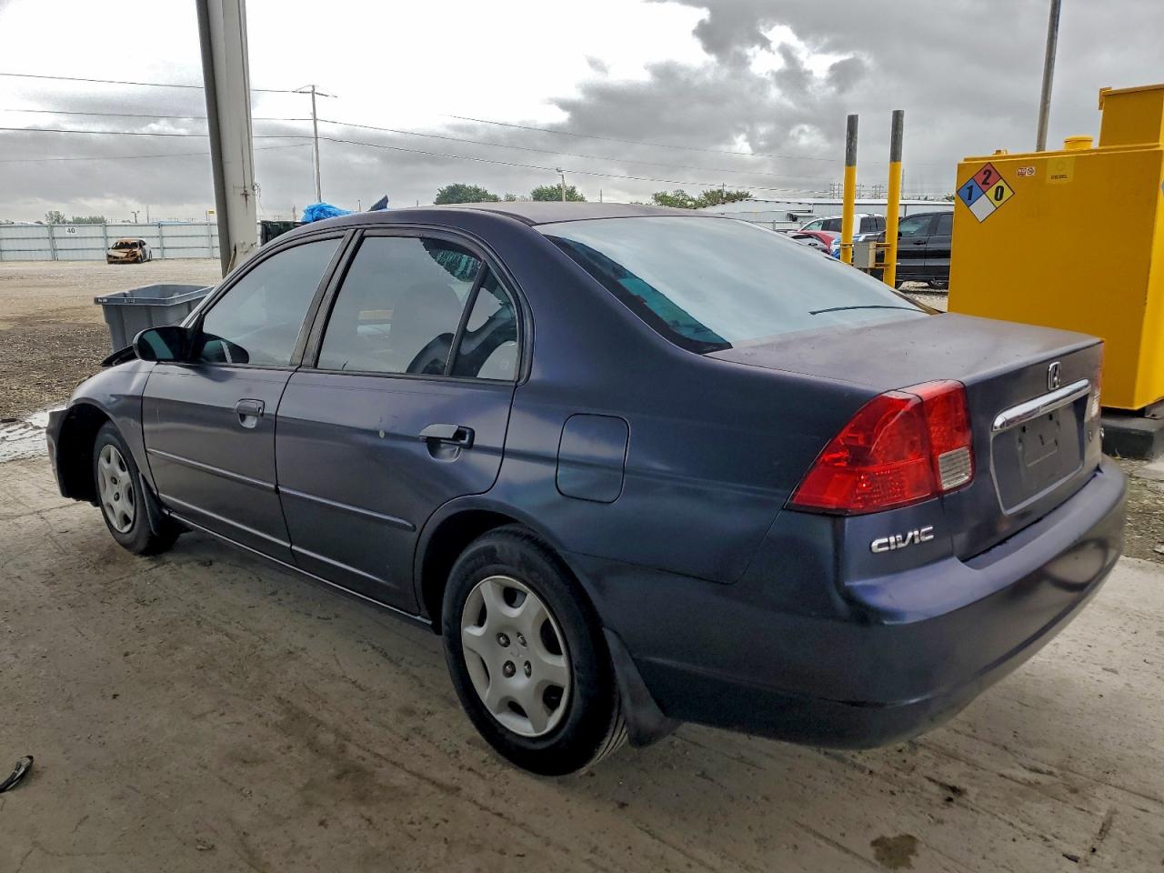 2003 HONDA CIVIC LX photo 2