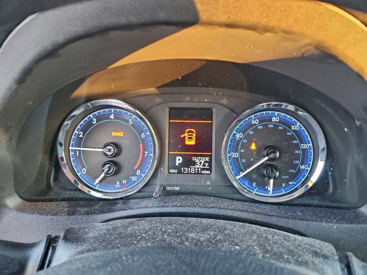 2018 TOYOTA COROLLA L photo 9