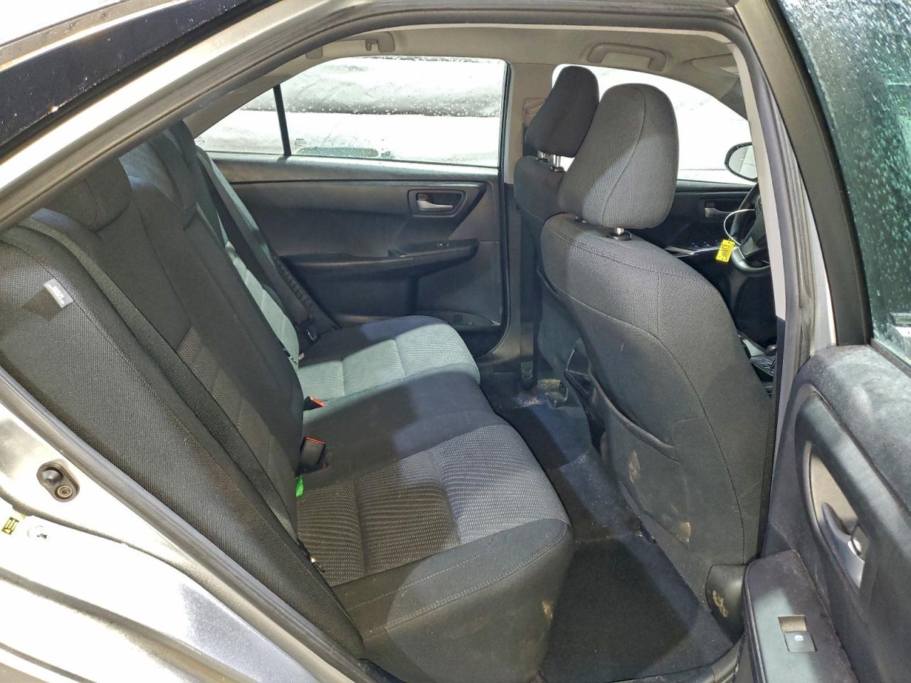 2016 TOYOTA CAMRY HYBRID photo 10