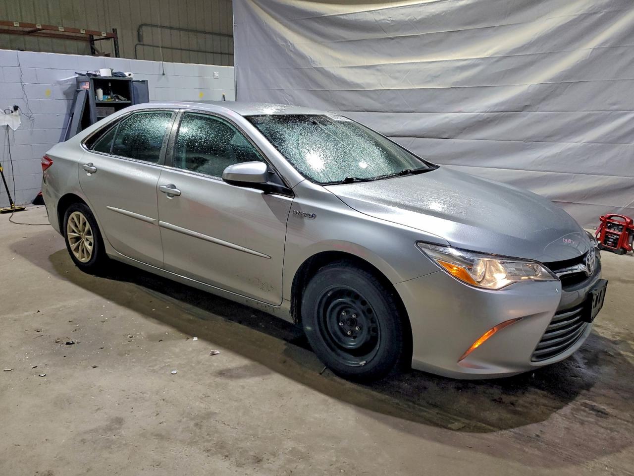 2016 TOYOTA CAMRY HYBRID photo 4