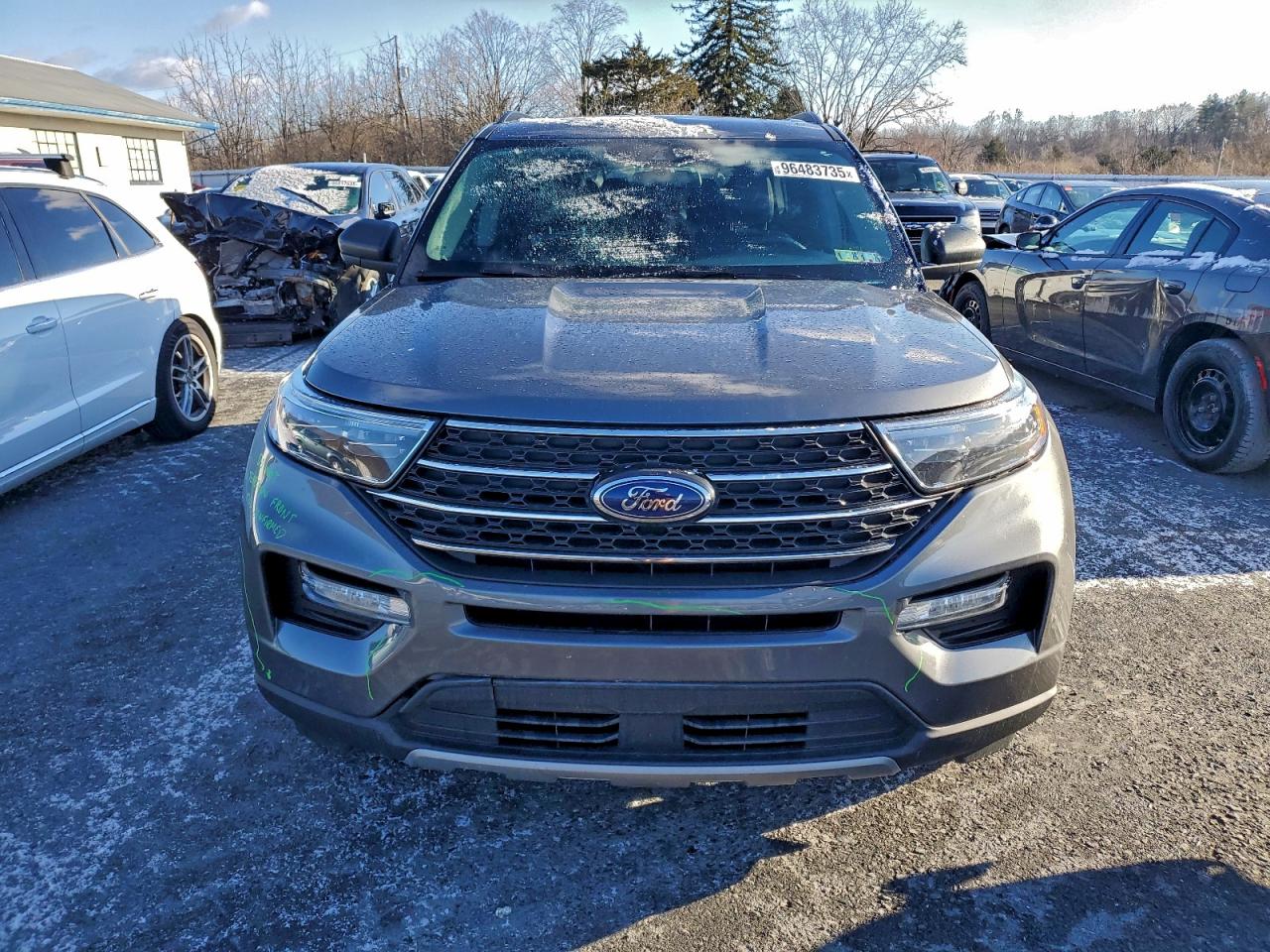 2023 FORD EXPLORER XLT photo 5
