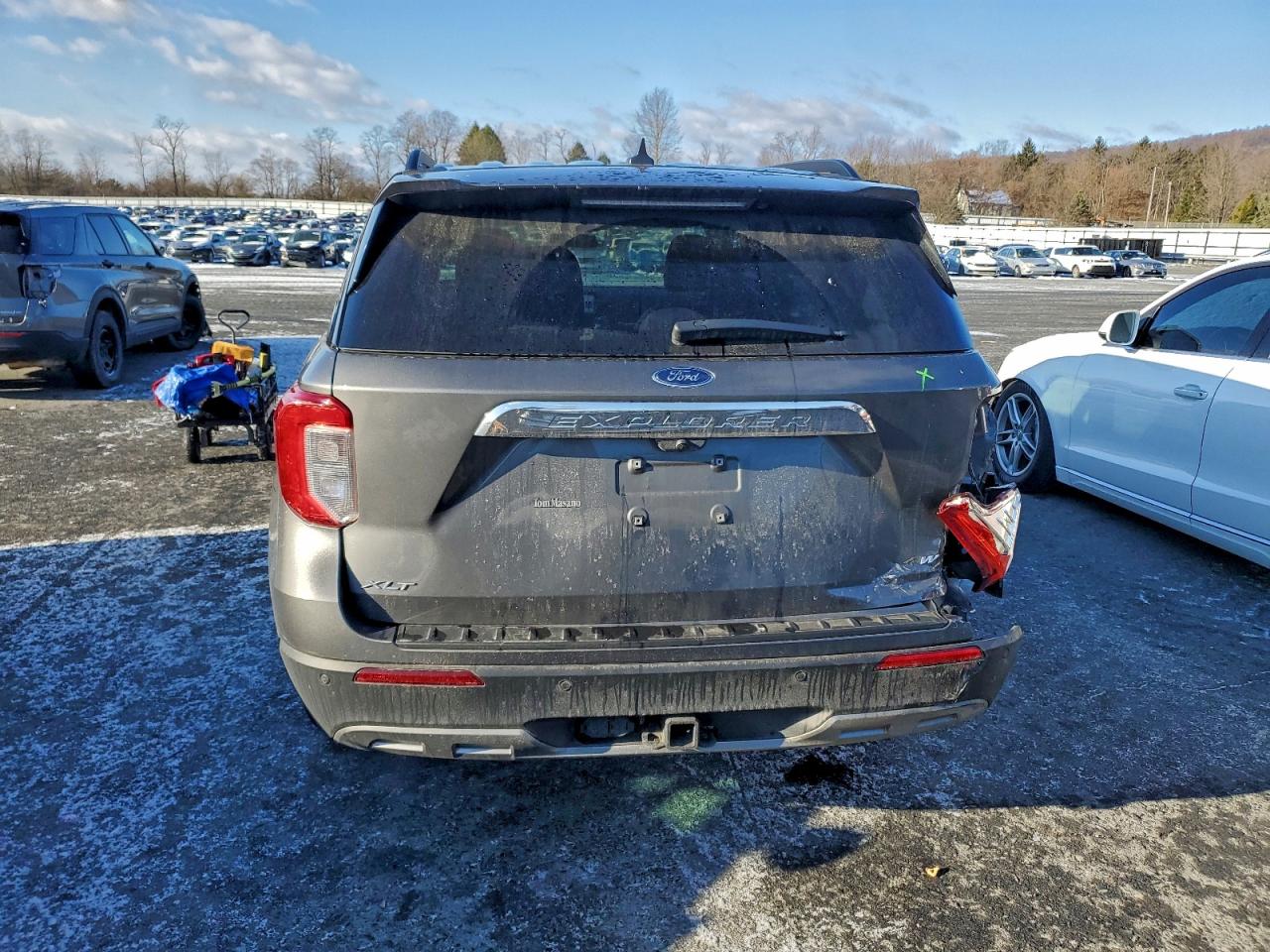2023 FORD EXPLORER XLT photo 6