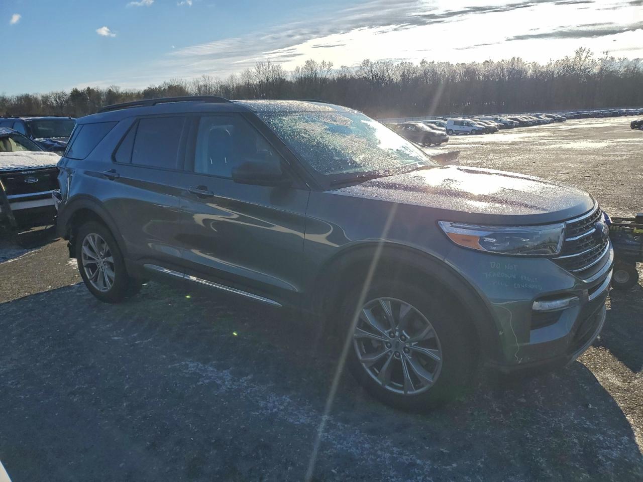 2023 FORD EXPLORER XLT photo 4