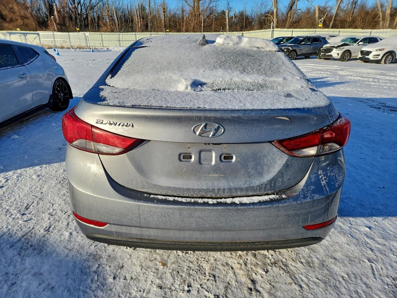 2015 HYUNDAI ELANTRA SE photo 6