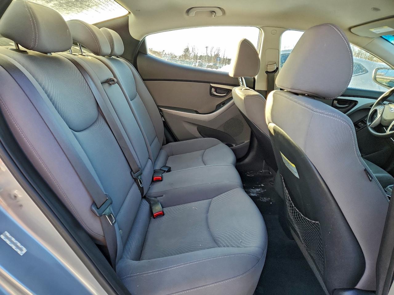 2015 HYUNDAI ELANTRA SE photo 10