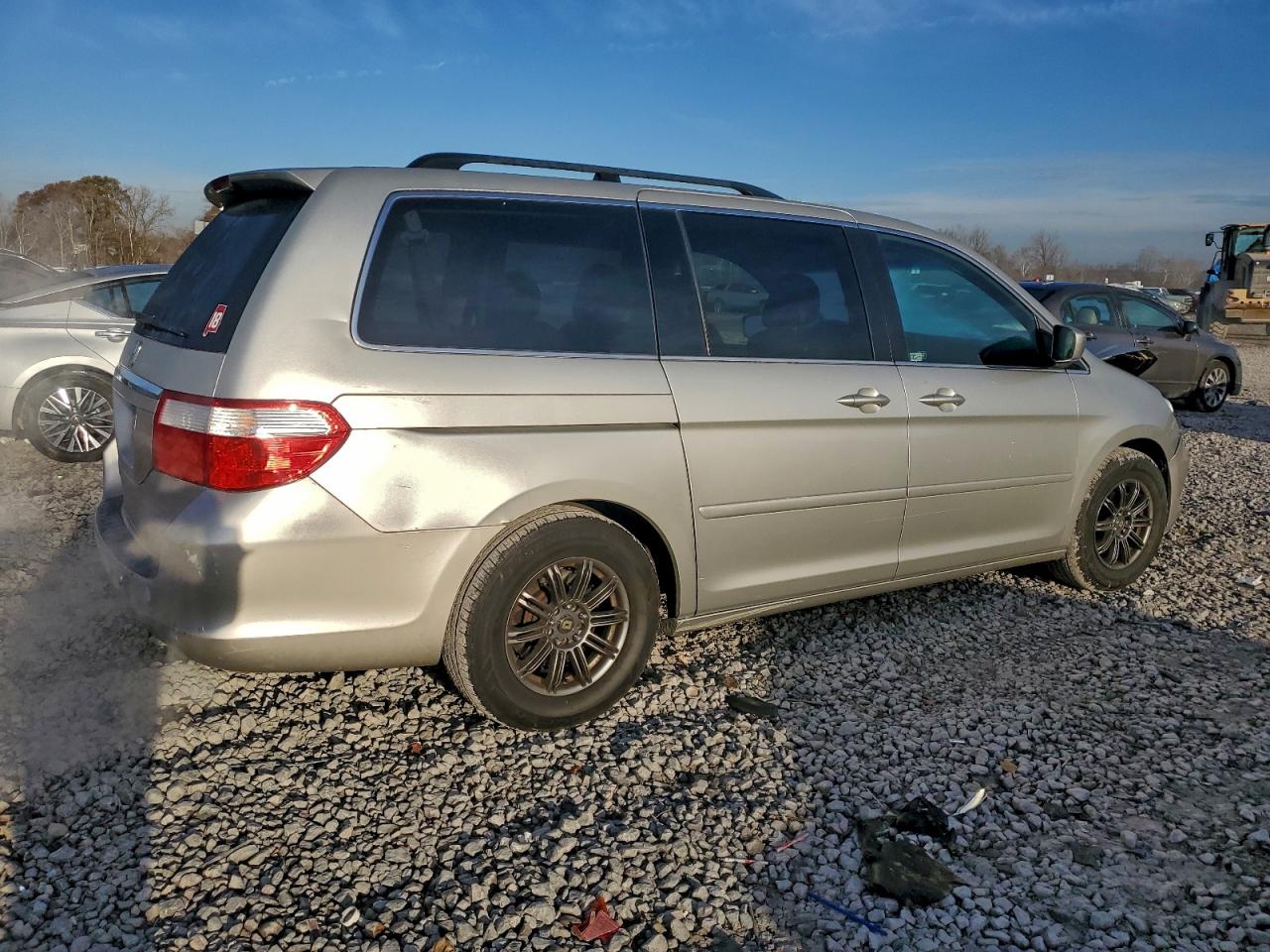 2007 HONDA ODYSSEY TOURING photo 3