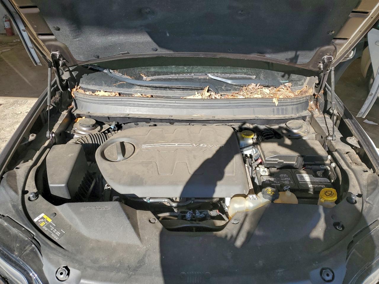 2019 JEEP CHEROKEE LIMITED photo 12