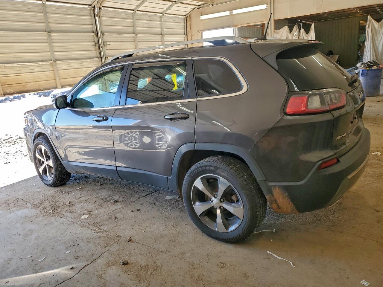 2019 JEEP CHEROKEE LIMITED photo 2