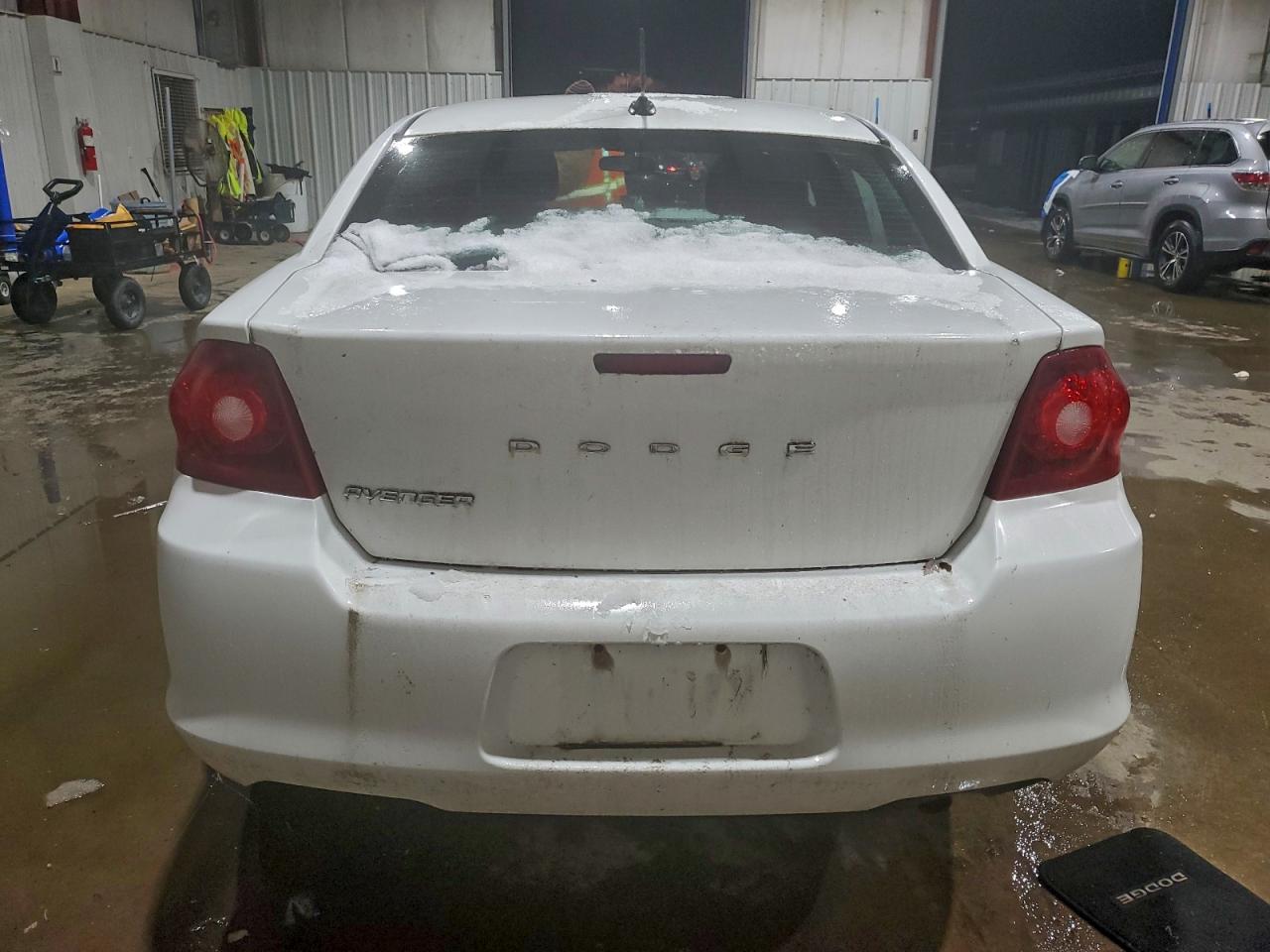 2011 DODGE AVENGER MAINSTREET photo 6