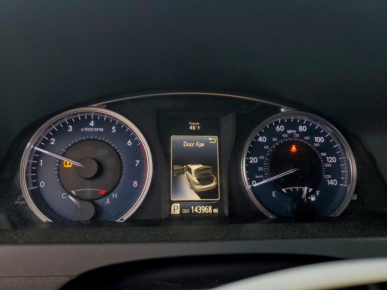 2016 TOYOTA CAMRY LE photo 9