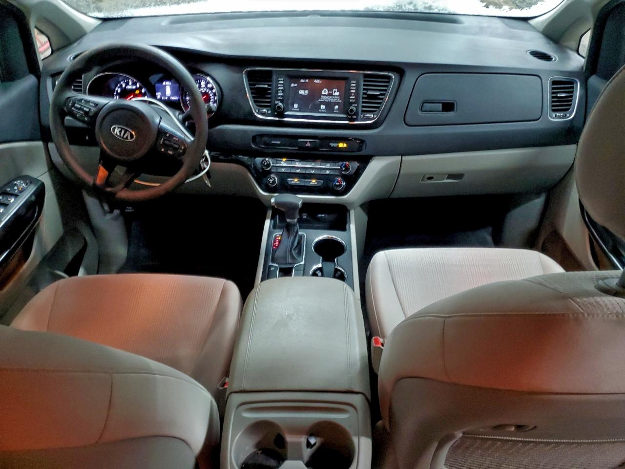 2020 KIA SEDONA LX photo 8