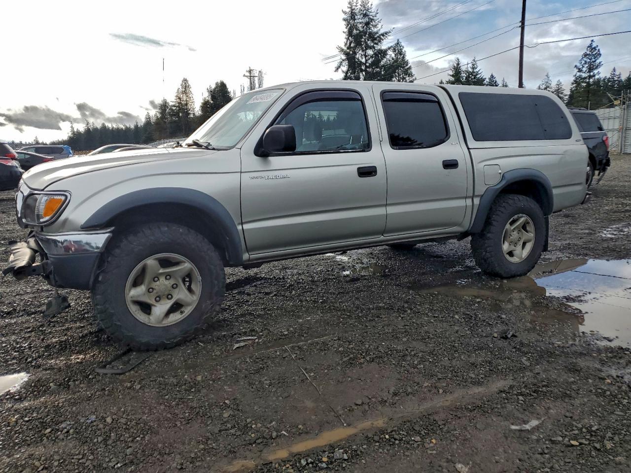 2001 TOYOTA TACOMA DOUBLE CAB — FRONT END damage — photo 1