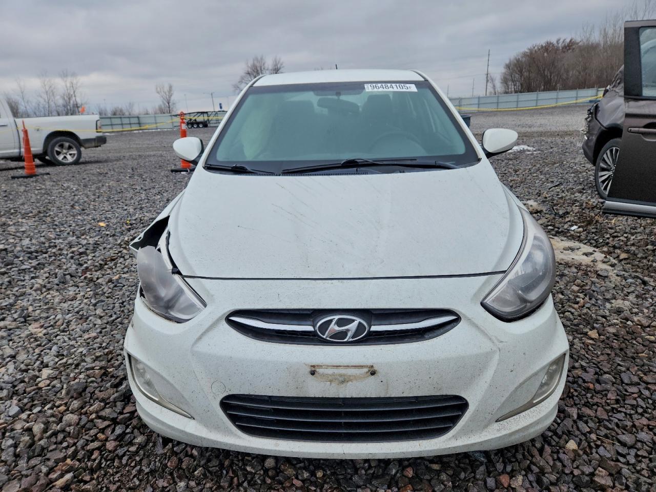 2016 HYUNDAI ACCENT SE photo 5