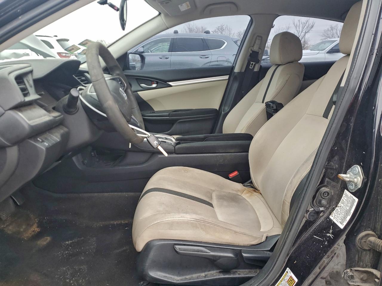 2017 HONDA CIVIC LX photo 7