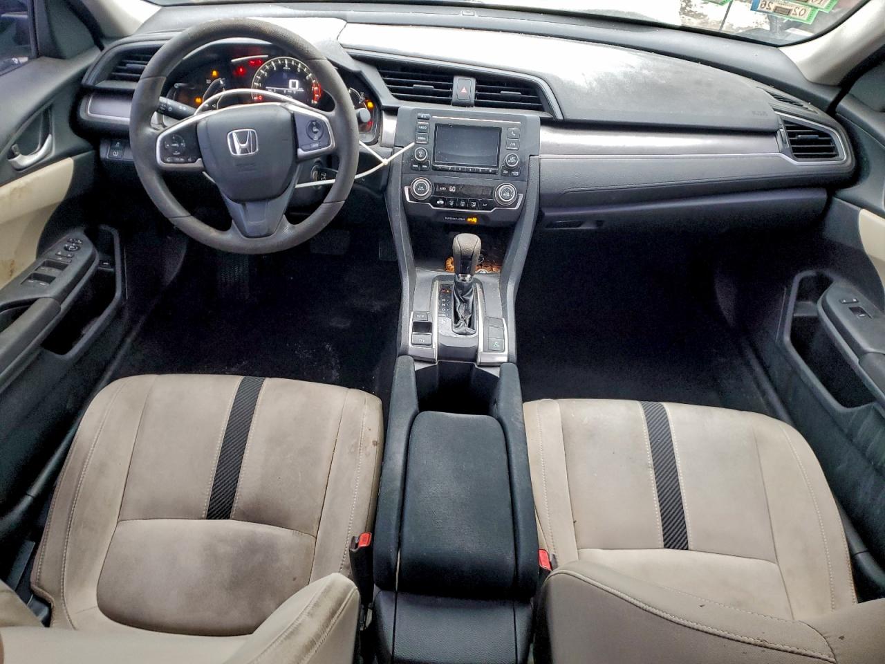 2017 HONDA CIVIC LX photo 8