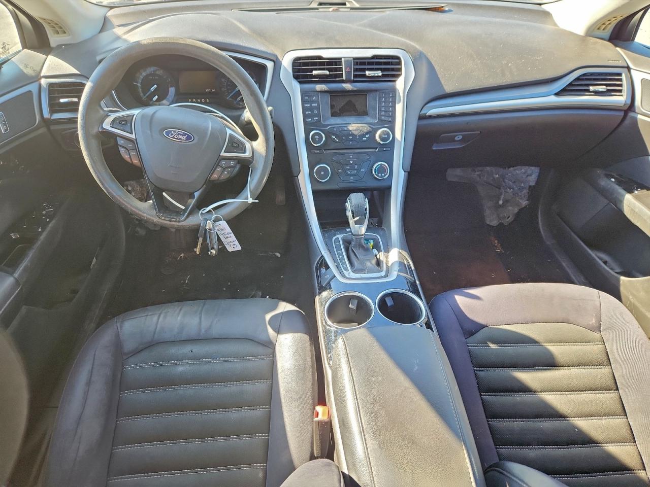 2014 FORD FUSION SE photo 8