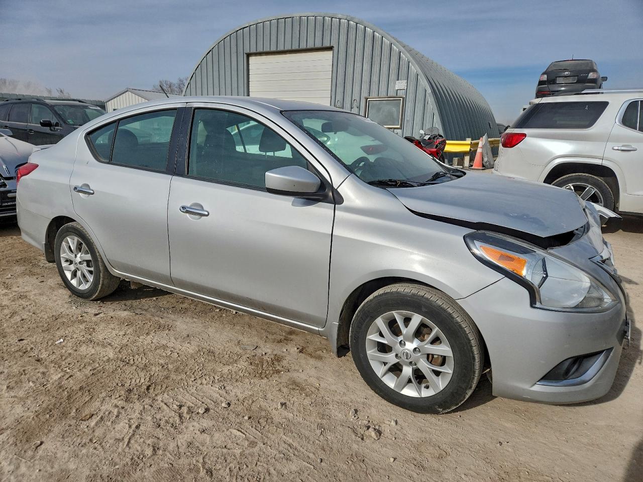 2018 NISSAN VERSA S photo 4