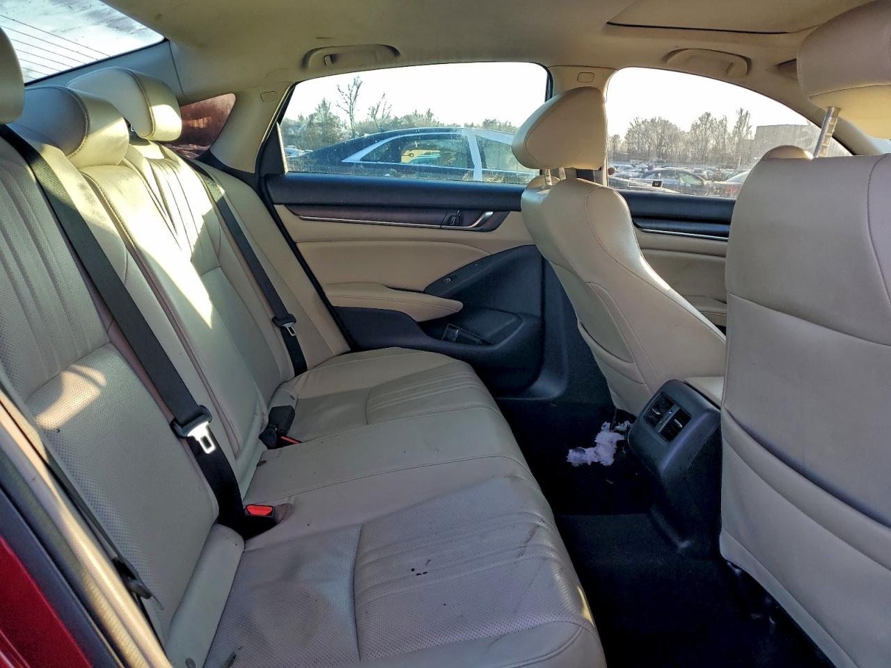 2018 HONDA ACCORD TOURING photo 10