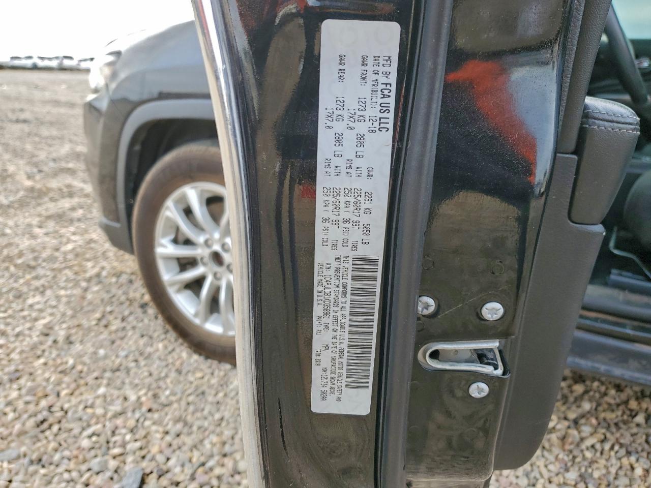 2019 JEEP CHEROKEE LATITUDE photo 13