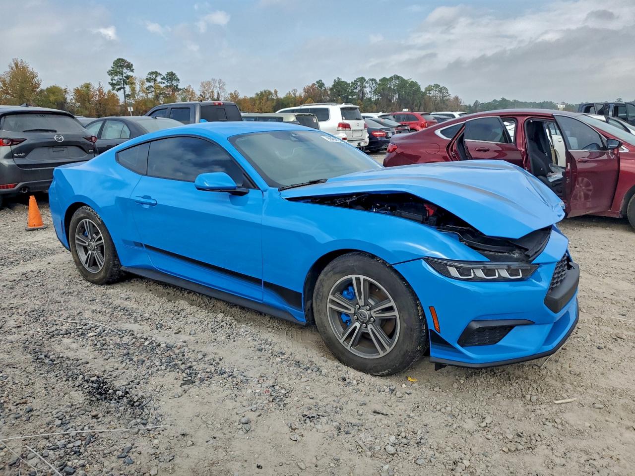2024 FORD MUSTANG photo 4