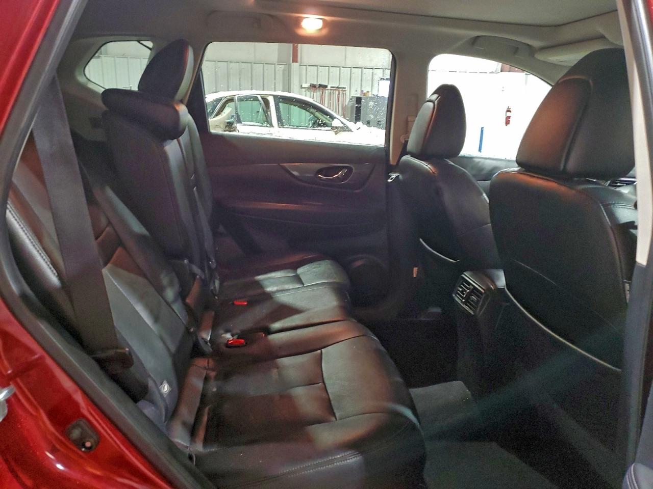2016 NISSAN ROGUE S photo 11