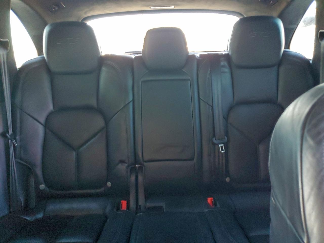 2016 PORSCHE CAYENNE GTS photo 10