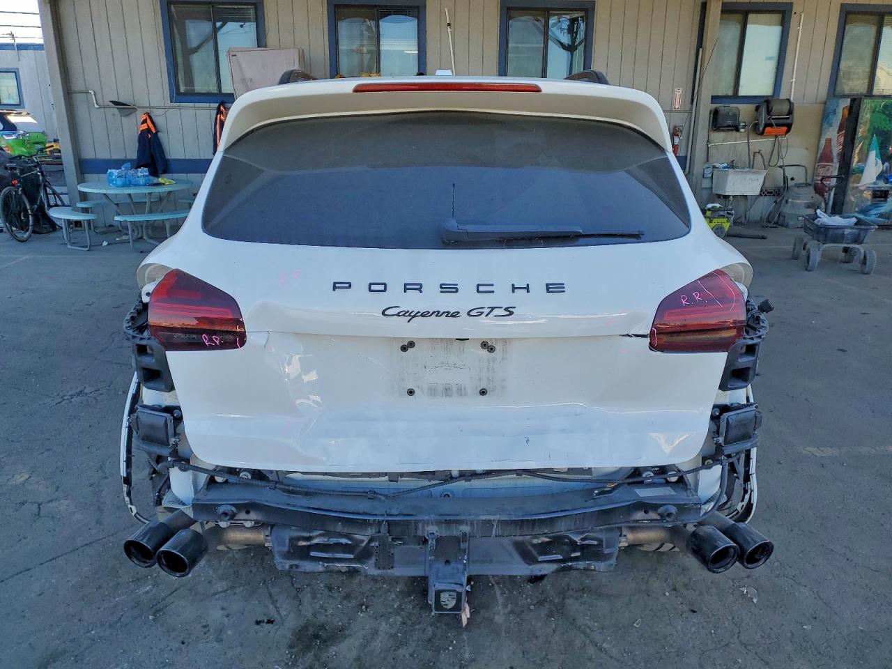 2016 PORSCHE CAYENNE GTS photo 6