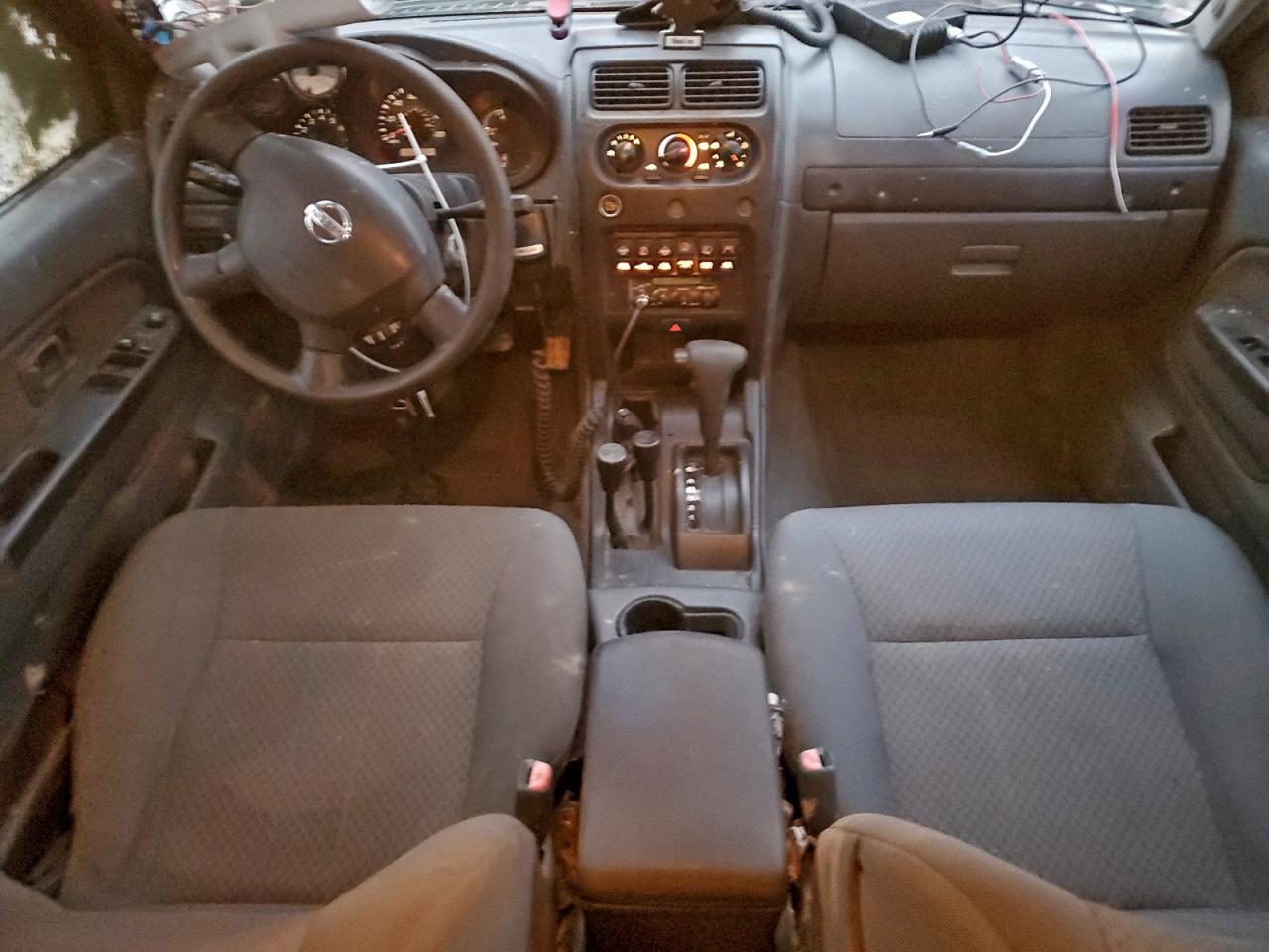 2002 NISSAN XTERRA XE photo 8