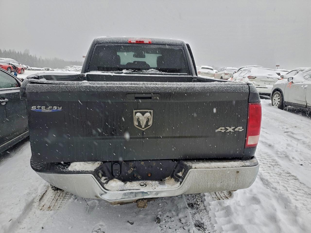 2016 RAM 1500 ST photo 6