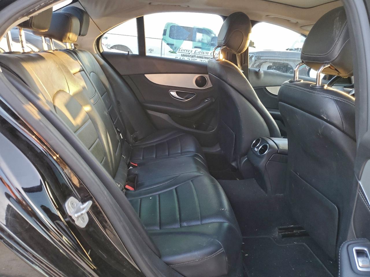 2015 MERCEDES-BENZ C 300 photo 10