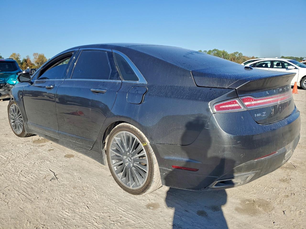 2016 LINCOLN MKZ HYBRID photo 2