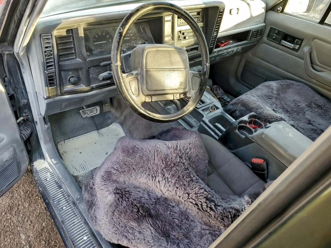1996 JEEP CHEROKEE SPORT photo 8