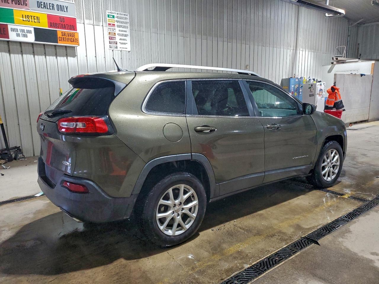 2015 JEEP CHEROKEE LATITUDE photo 3