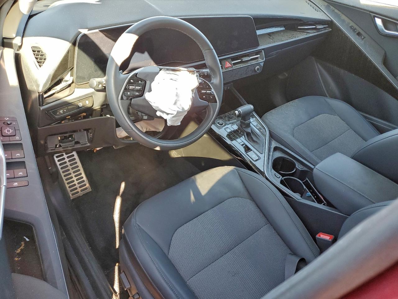 2023 KIA NIRO EX photo 15