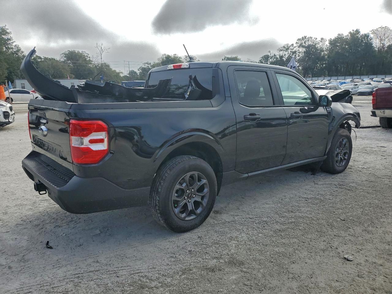 2024 FORD MAVERICK XLT photo 3