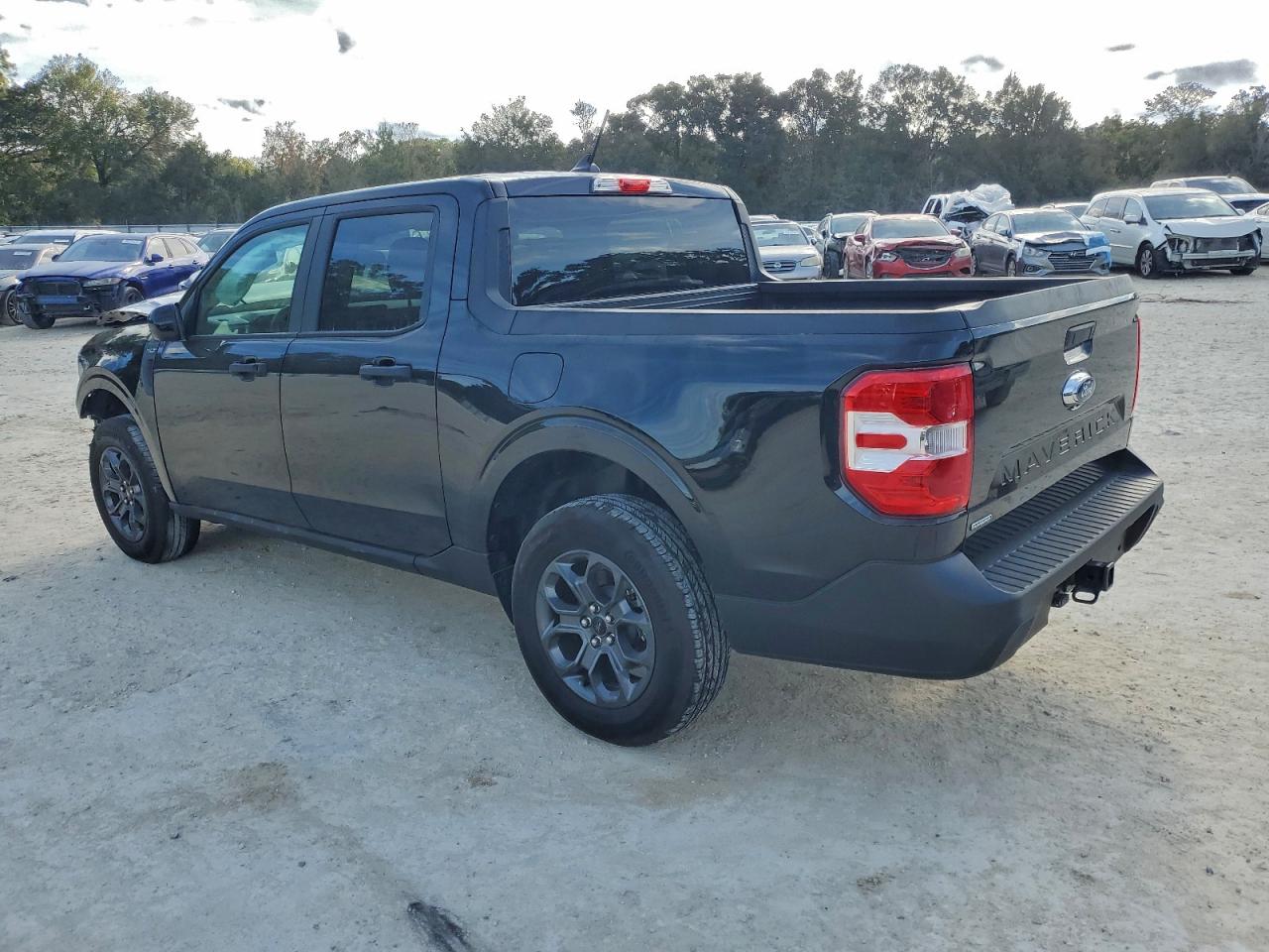 2024 FORD MAVERICK XLT photo 2