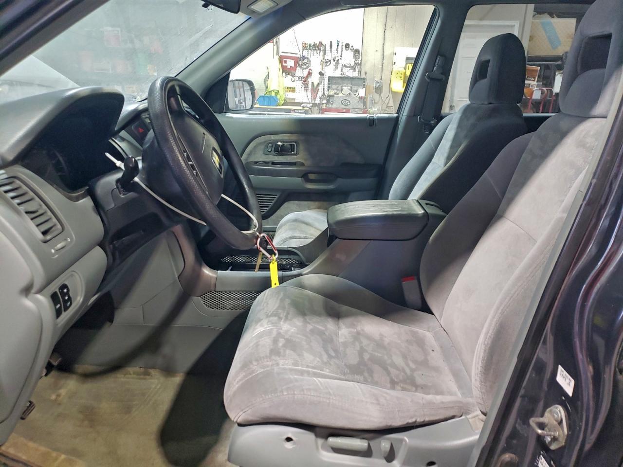 2004 HONDA PILOT EX photo 7
