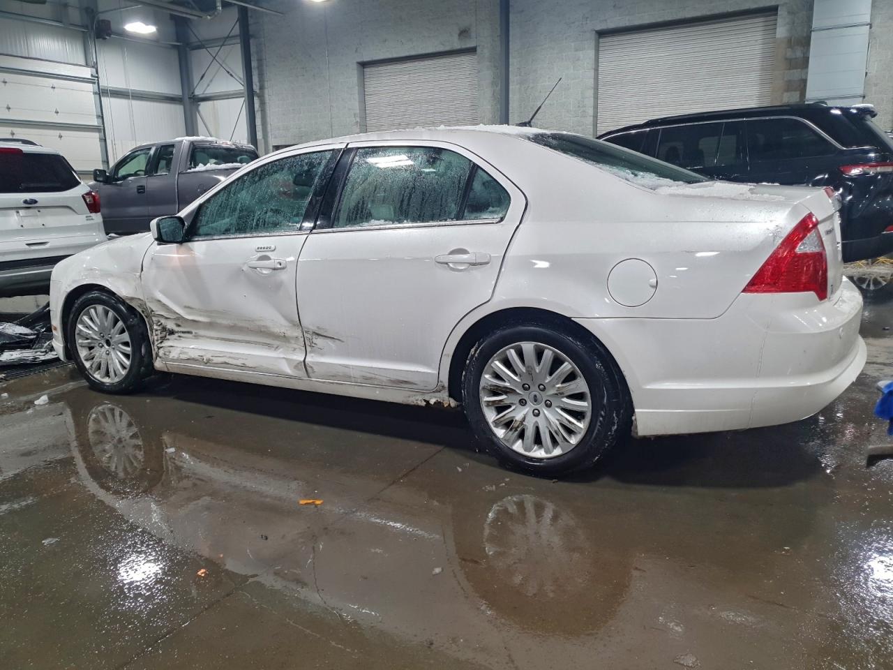 2010 FORD FUSION HYBRID photo 2
