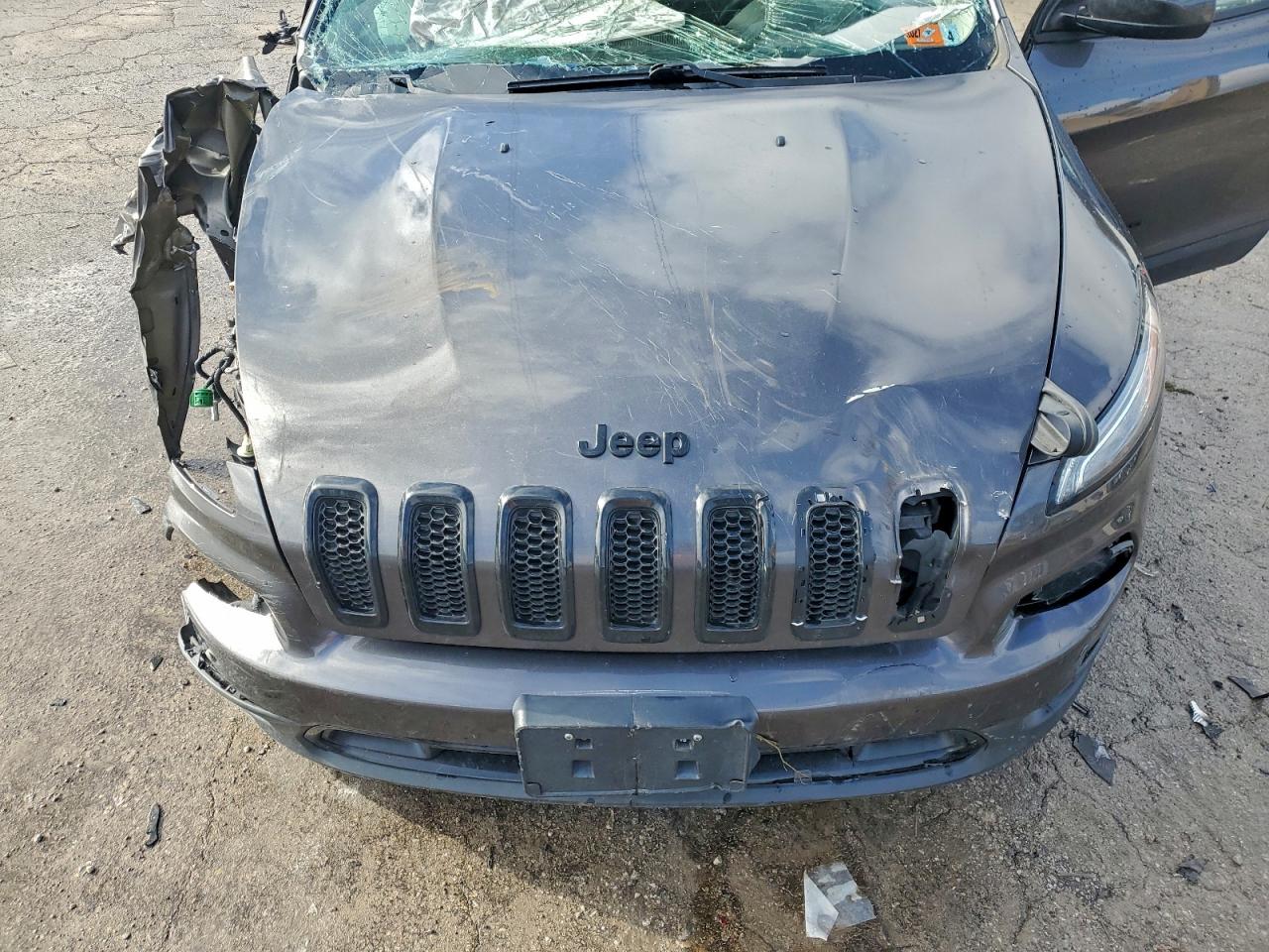 2018 JEEP CHEROKEE LATITUDE photo 12
