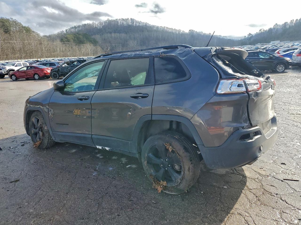2018 JEEP CHEROKEE LATITUDE photo 2