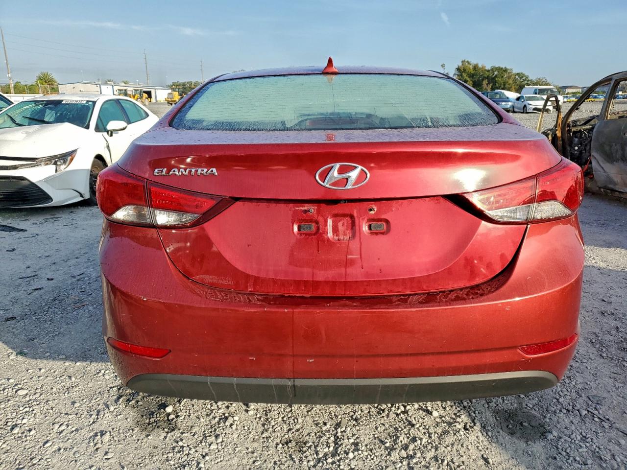 2015 HYUNDAI ELANTRA SE photo 6