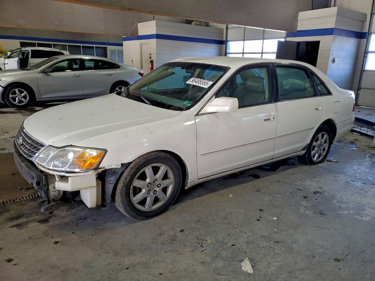 2004 TOYOTA AVALON