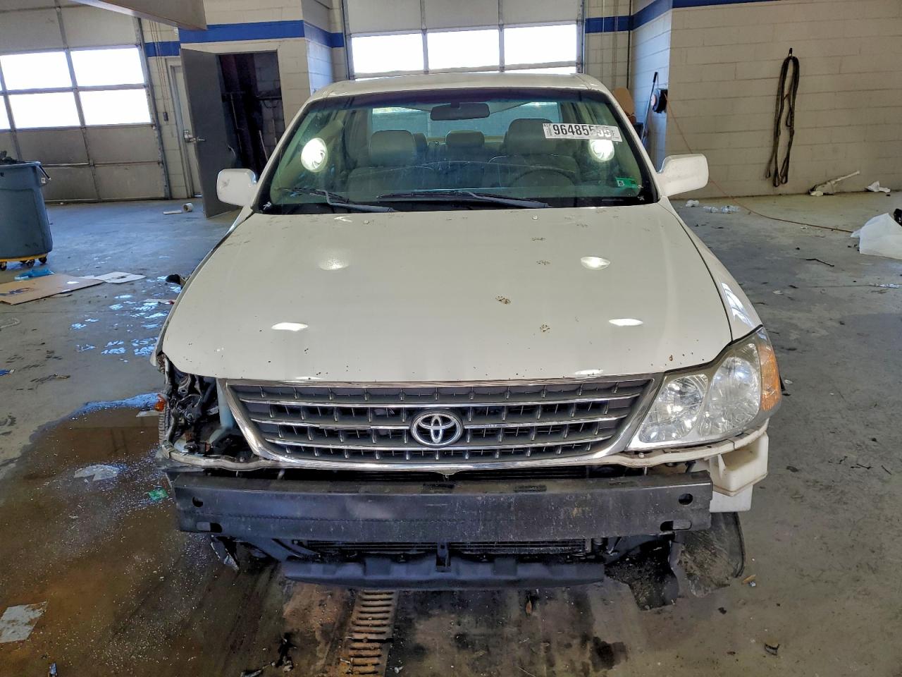 2004 TOYOTA AVALON XL photo 5
