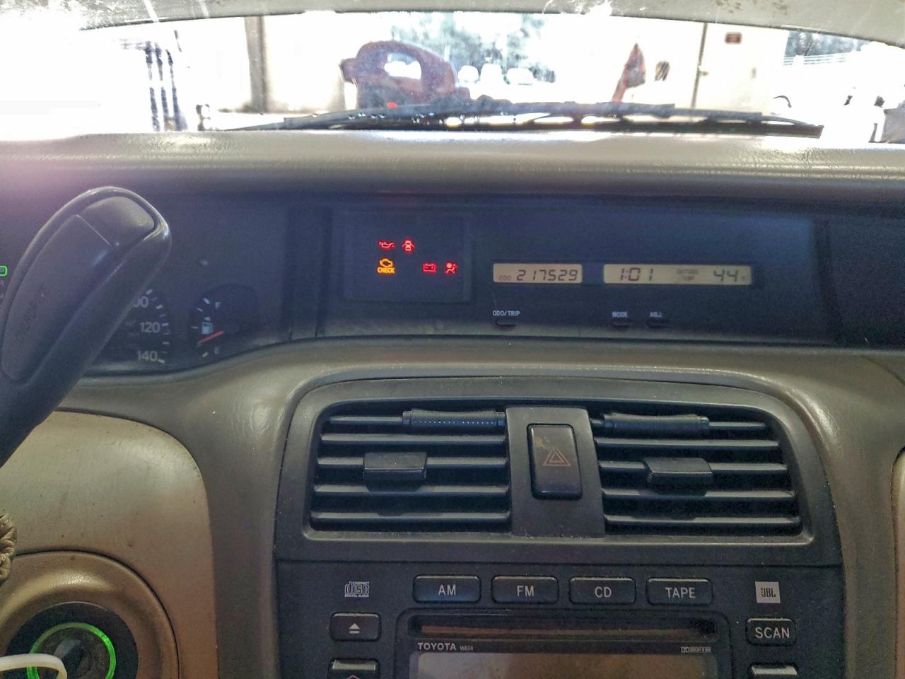 2004 TOYOTA AVALON XL photo 9