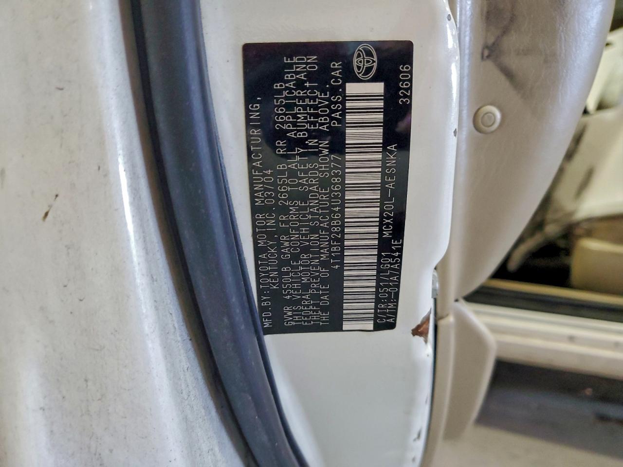 2004 TOYOTA AVALON XL photo 13