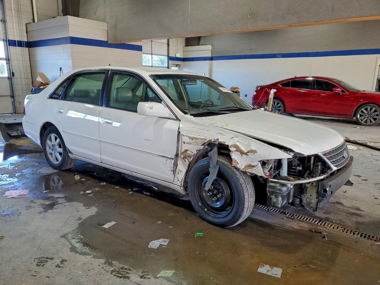 2004 TOYOTA AVALON XL photo 4