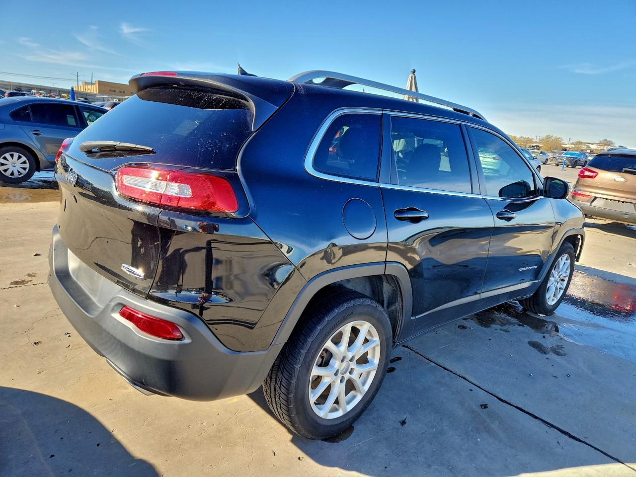 2015 JEEP CHEROKEE LATITUDE photo 3
