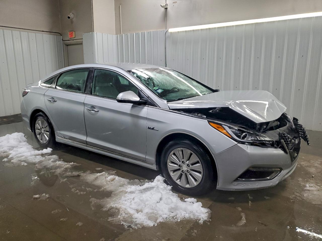 2017 HYUNDAI SONATA HYBRID photo 4