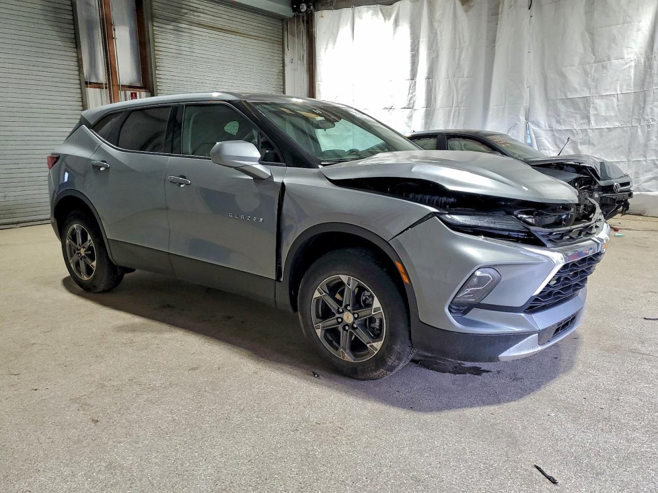 2025 CHEVROLET BLAZER 2LT photo 4